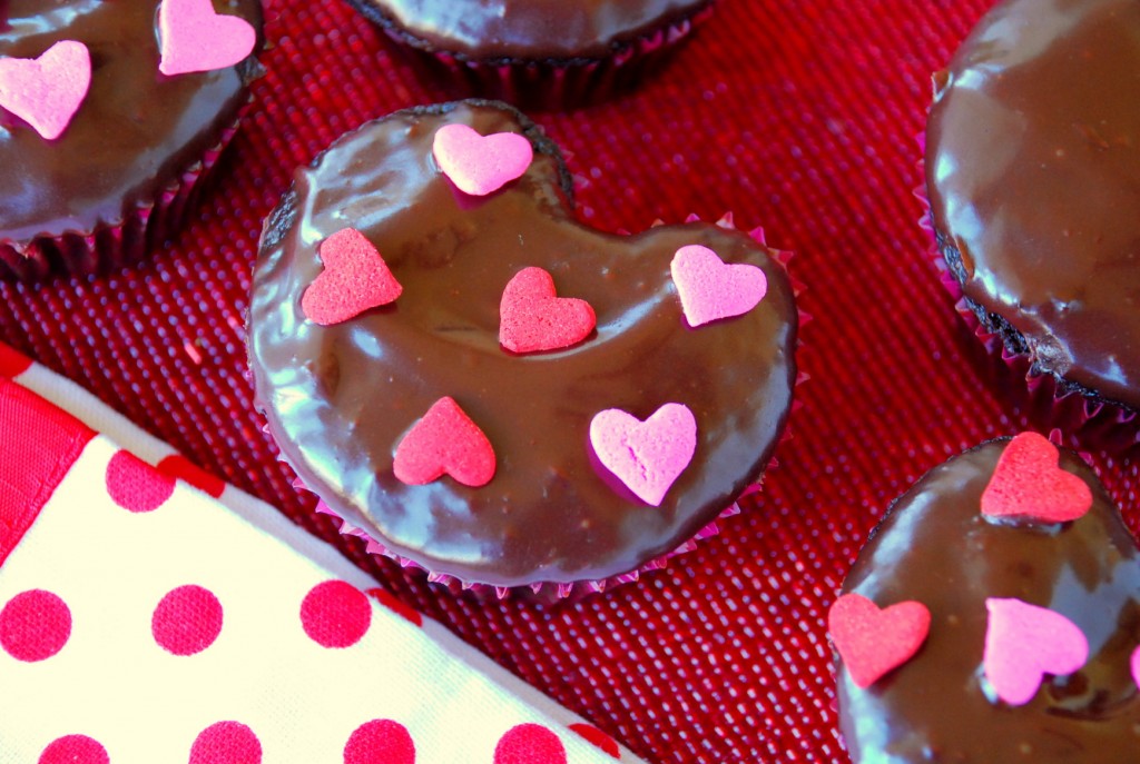 heart shaped cupcakes_small