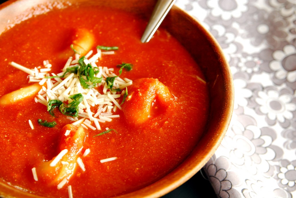 crock pot tomato tortellini soup 1_small