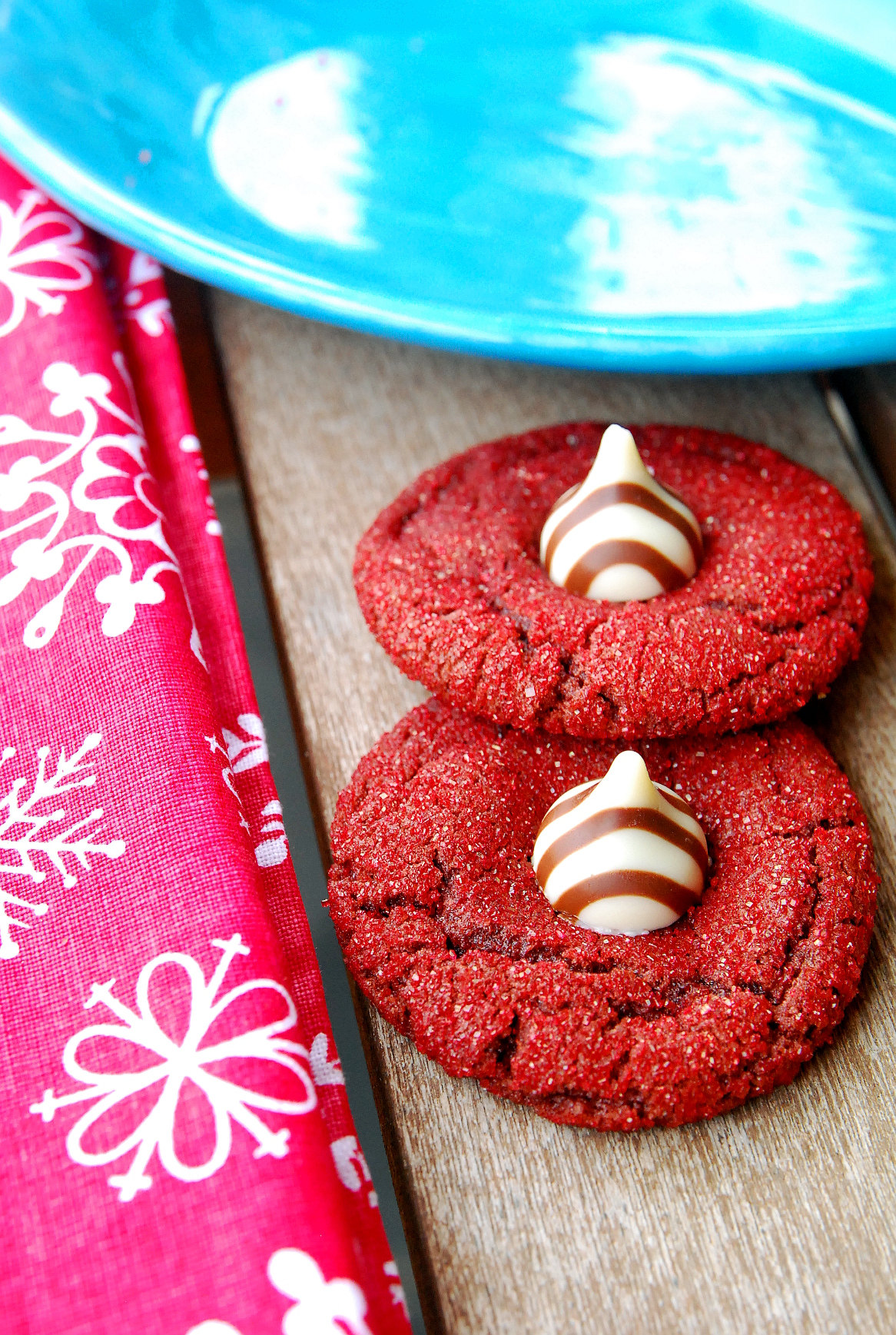 Holiday Cookie Countdown: Red Velvet Biscoff Blossoms